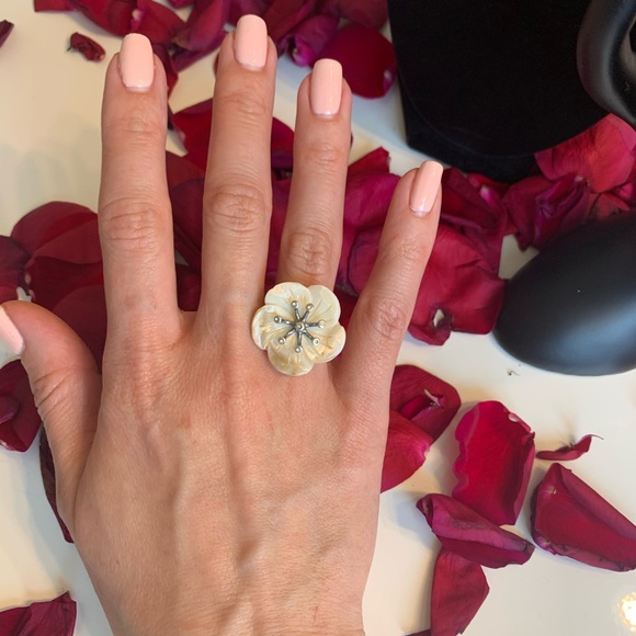 Mother of pearl JENAVI ring - Picture 4 of 5